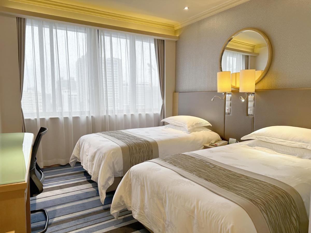 โรงแรมโอเชี่ยน โรงแรม 4*